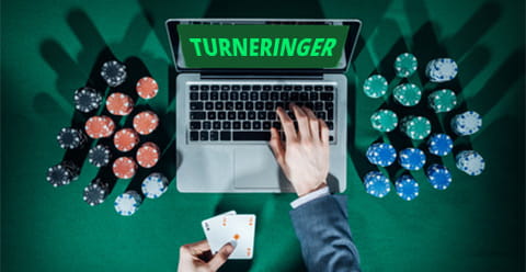 Visse udbyderer har regelmæssige turneringer, hvor blackjack også er i spil