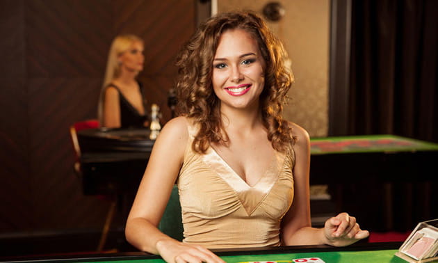 Her ser du en super live dealer på Tivolis blackjack casino